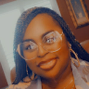 Meet your Posher, Kyla
